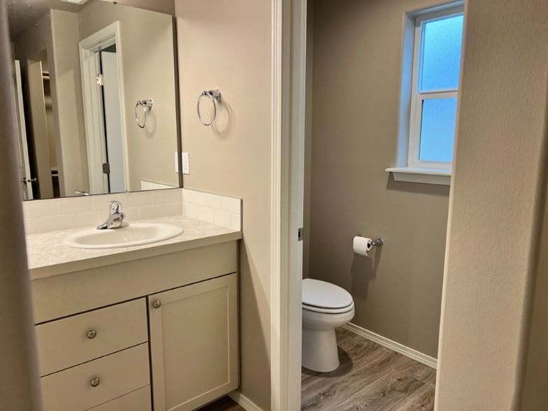 Building Photo - 2301 S 58th Ave