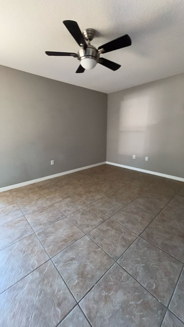 Building Photo - Full Sail/Winter Park 2/2 condo available ...