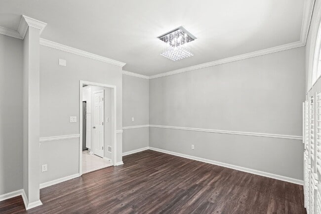Building Photo - 11355 Vedrines Dr