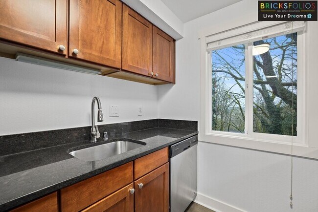 Building Photo - Nestled in the serene Eastgate neighborhood, Bellevue!