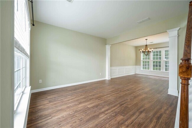 Building Photo - 8405 Friarbridge Dr