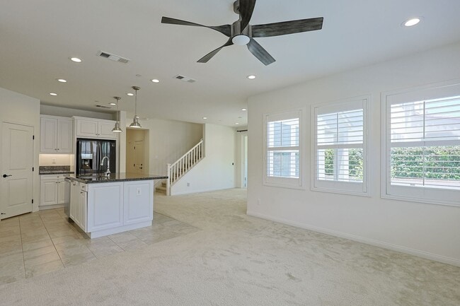 Building Photo - Gorgeous 4 Bedroom and 3 Bath Home in Chula vista/Otay Ranch Area