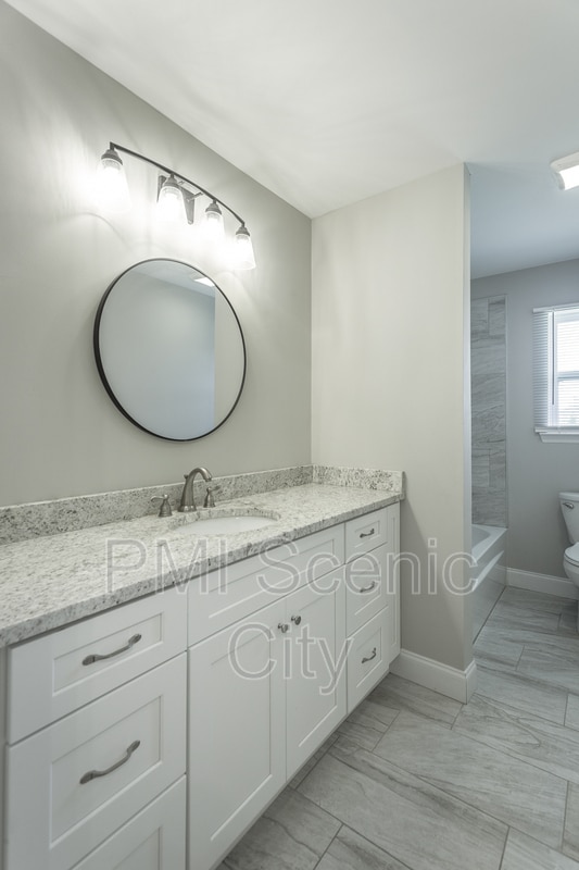 Building Photo - 8128 Fallen Maple Dr