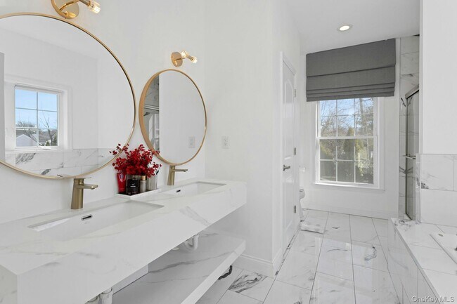 Building Photo - 766 Mamaroneck Ave