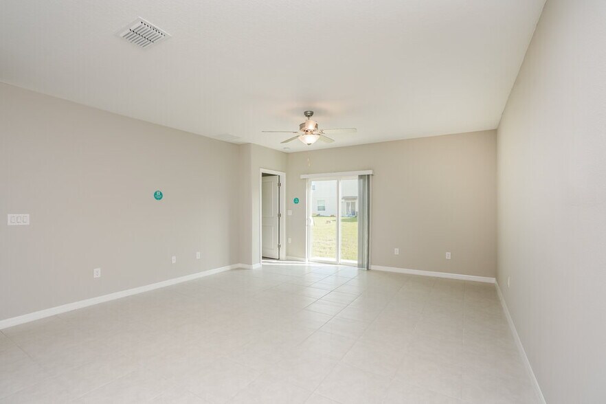 Building Photo - 17958 Beaming Rays Ln