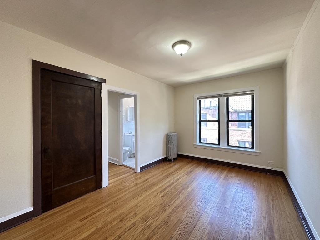 Building Photo - 3312 W Schubert Ave