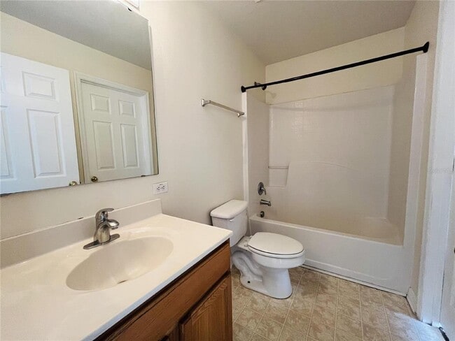 Building Photo - 102 Evergreen Dr
