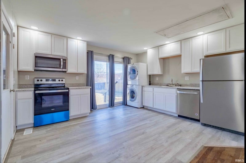 Building Photo - 3227 S Koldyke Dr