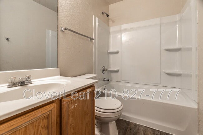 Building Photo - 8843 Kestrel Oak