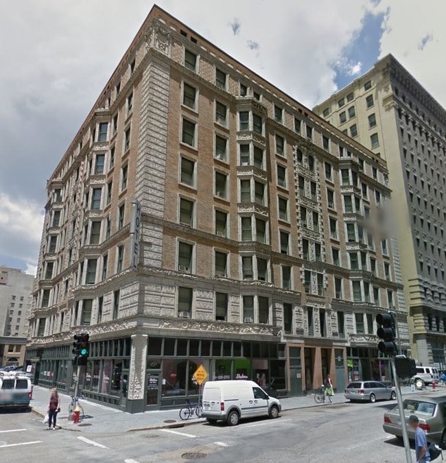 The Mark Twain Building Saint Louis, MO Apartment Finder