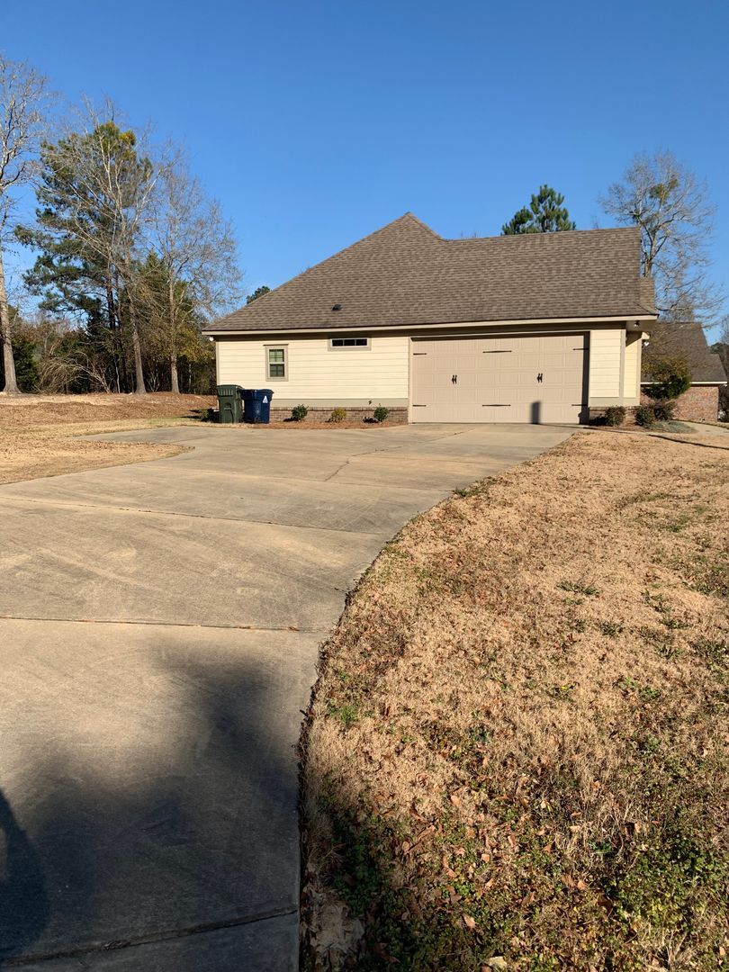 Building Photo - 421 Stanfield Dr