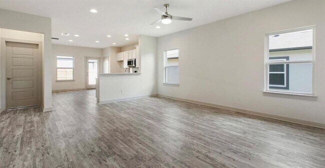 Building Photo - 2100 Daleside Ln