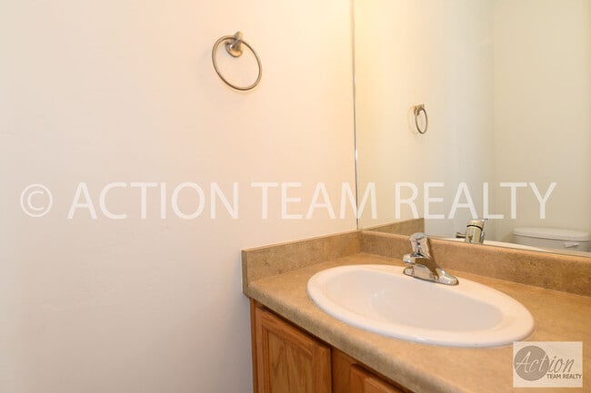 Building Photo - 13533 Venicia Way