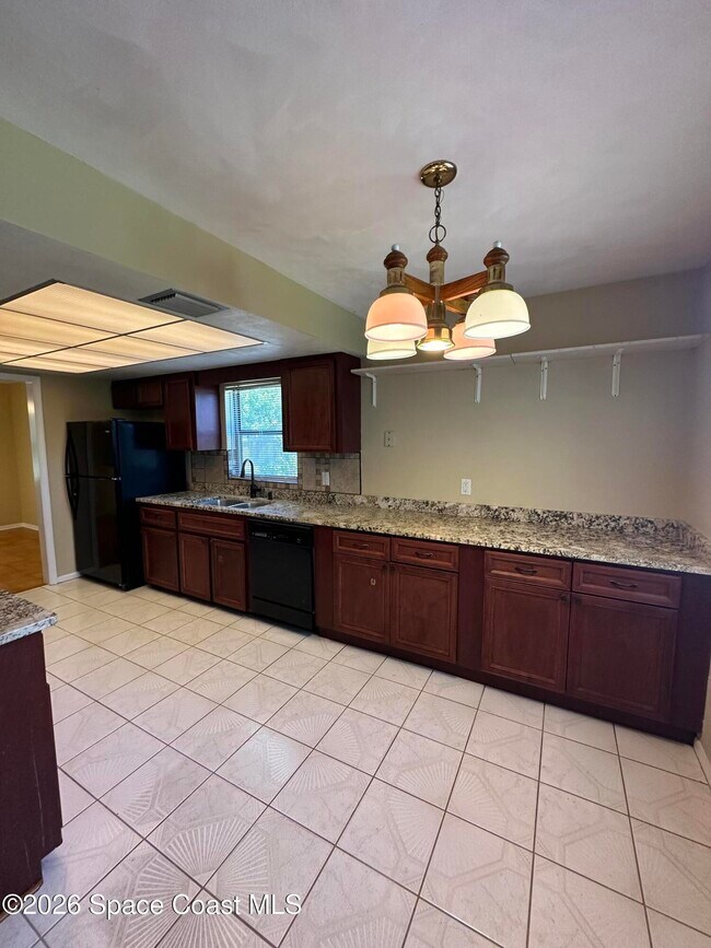 Building Photo - 3535 Nicklaus Dr