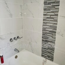 Building Photo - 5502 W Thompson St