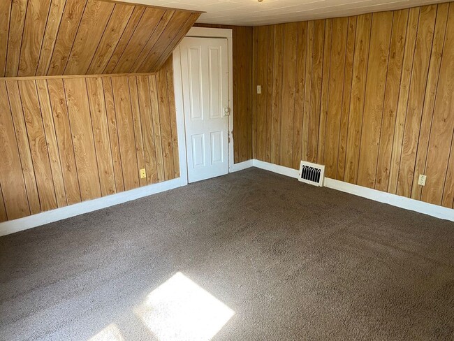 Building Photo - 3 Bed 1 Bath Single Family Home in Wausau ...