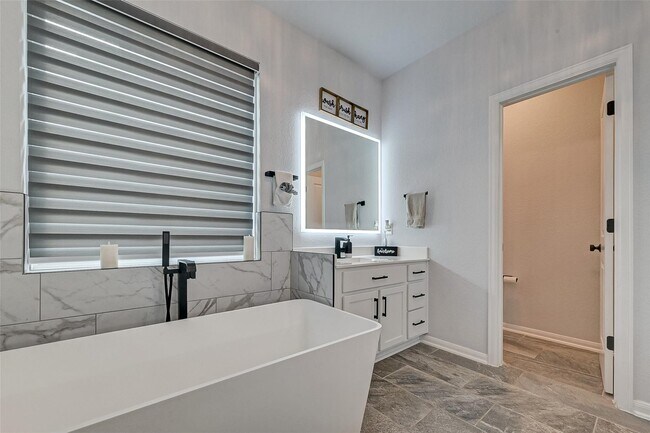 Building Photo - 15315 Bellfield Grv Dr