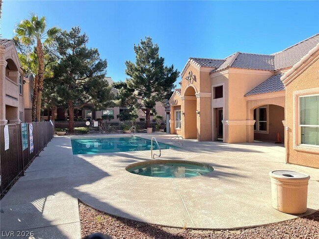 Building Photo - 8101 W Flamingo Rd