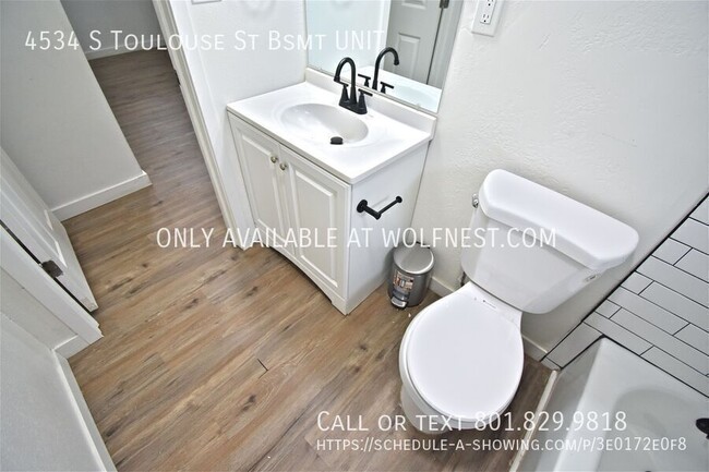 Building Photo - 4534 Toulouse St