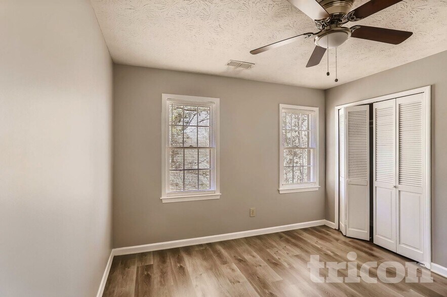 Building Photo - 4809 Glenwhite Dr