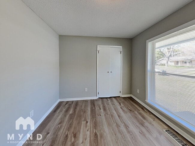 Building Photo - 509 King Arthur Dr