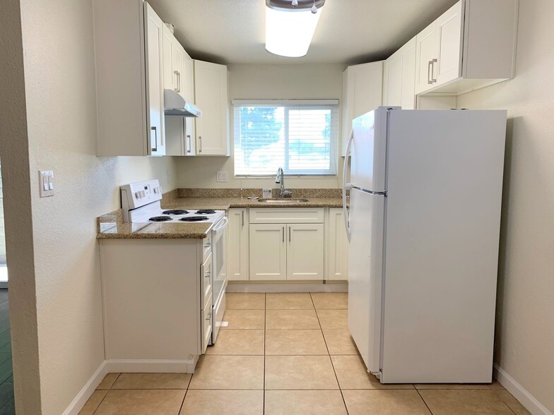 Interior Photo - 4116 Loveridge Road