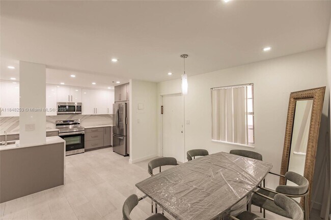 Building Photo - 4100 N 58th Ave