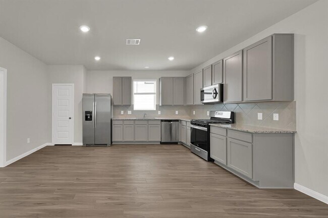 Building Photo - 13244 Musky Dr