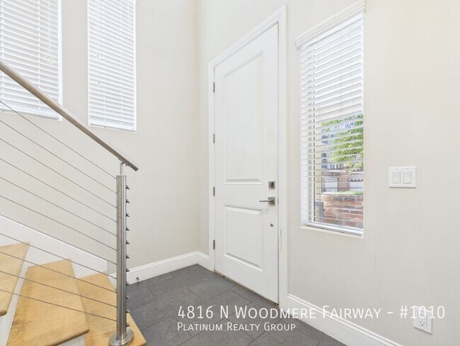 Building Photo - 4816 N Woodmere Fairway