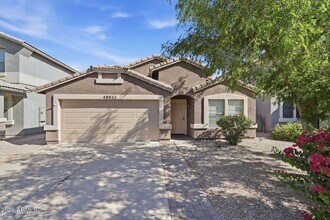 Building Photo - 45542 W Guilder Ave