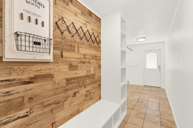 Building Photo - 8969 Crichton Wood Ct