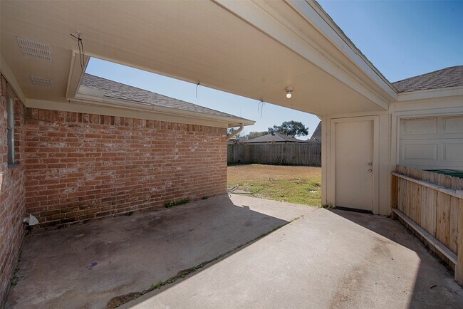 Building Photo - 11406 Sagewind Dr