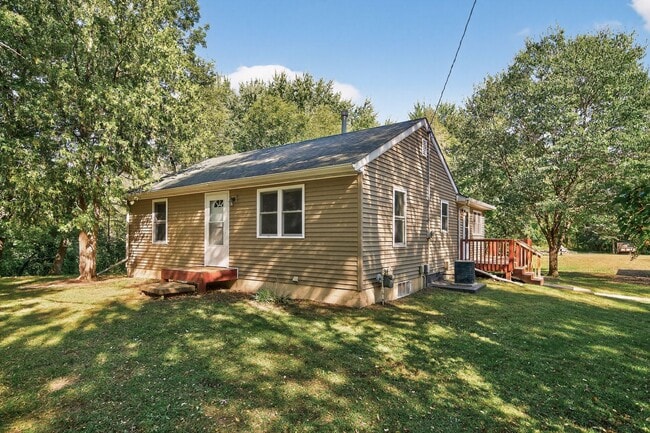 Building Photo - Acreage Property