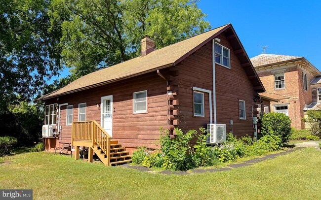 Building Photo - 23581 Belmar Dr