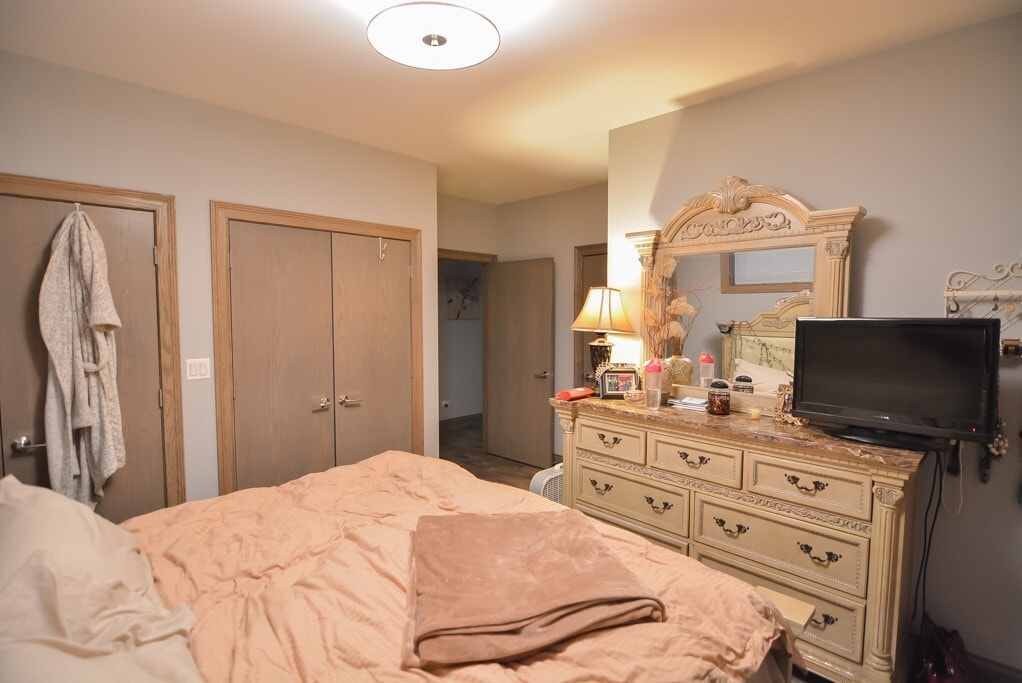 Building Photo - 4312 N Ashland Ave