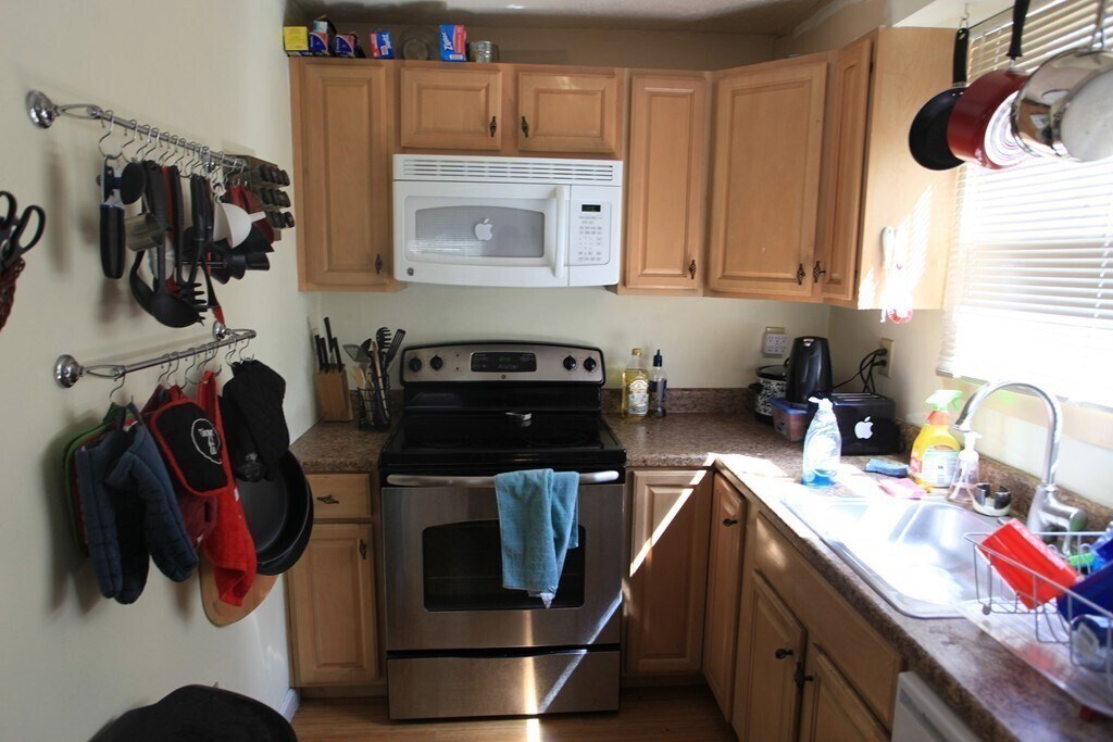 Building Photo - 41 Ashford St