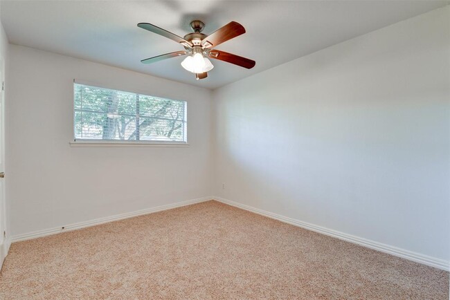Building Photo - 219 Schley St