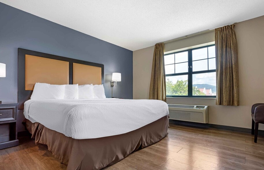 Building Photo - Furnished Studio-Fishkill - Westage Center