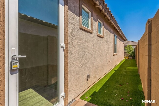 Building Photo - Charming 1BR Condo in San Tan Valley (Util...