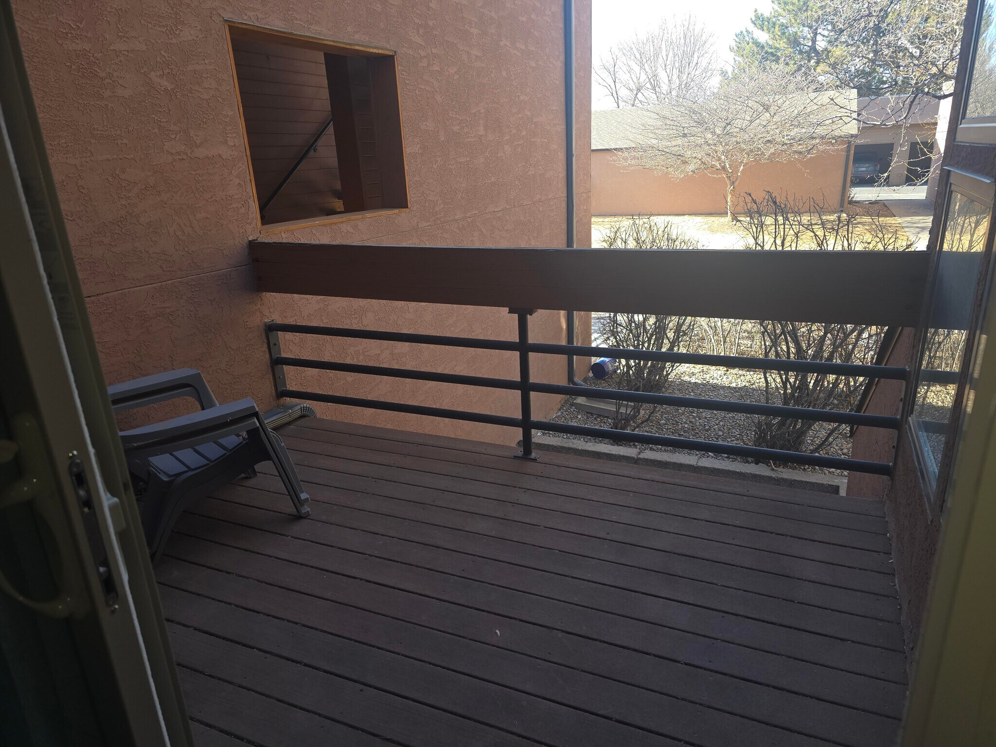 Front Patio - 8910 Fox Dr