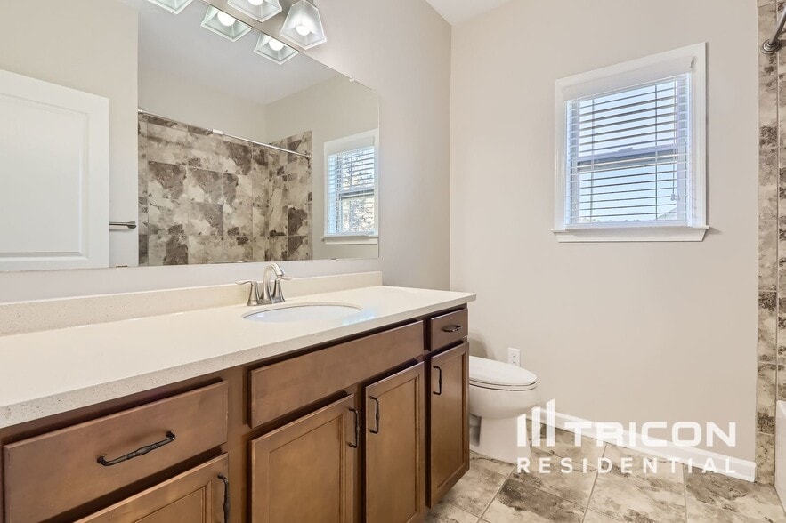 Building Photo - 4113 Roberts Crest Dr