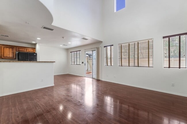 Building Photo - Spacious Two-Story with Modern Comforts!