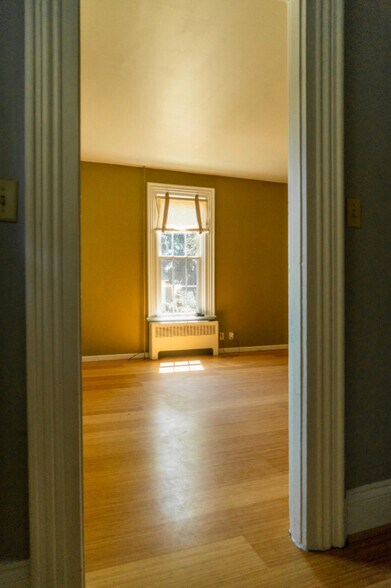 Building Photo - 379 E Wabasha St