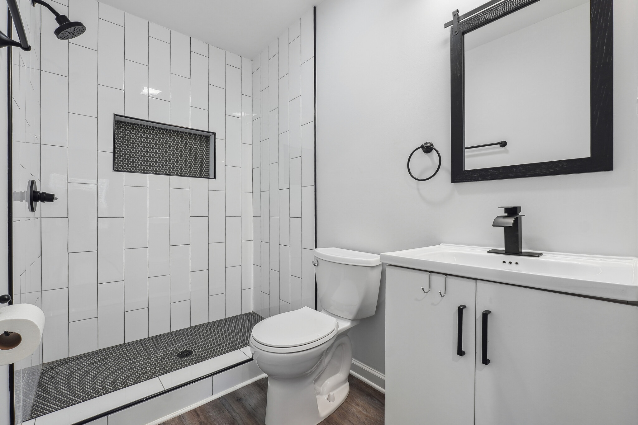 Building Photo - 2899 Gresham Rd SE