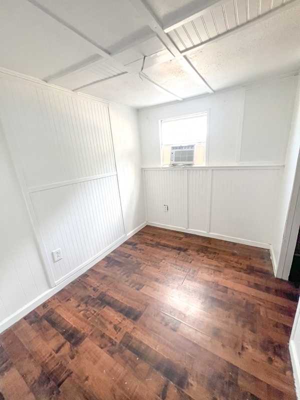 Building Photo - 117 Beach Dr