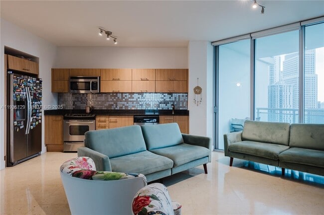 Building Photo - 350 S Miami Ave