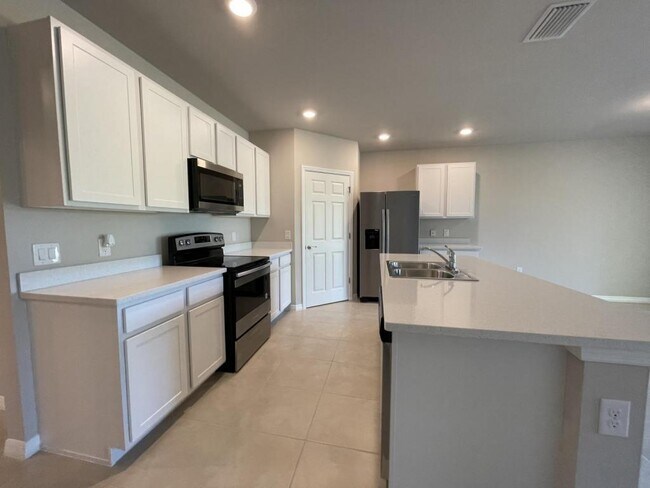 Building Photo - 3152 Cozumel Ct