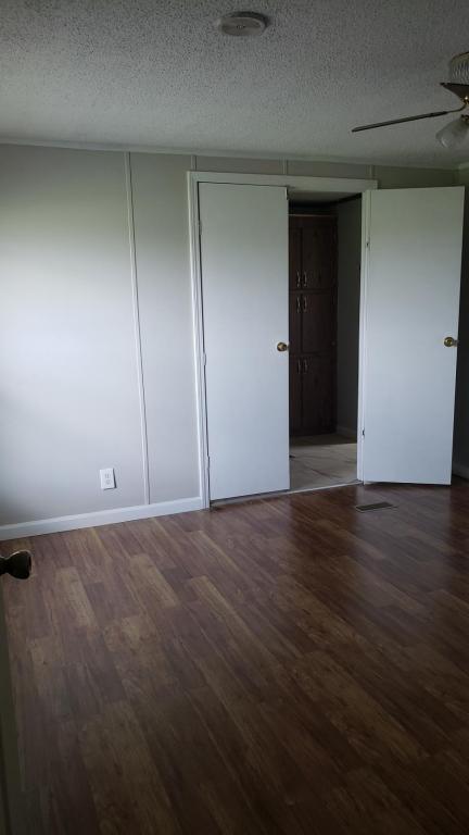 Building Photo - 6255 Post Oak Ln., #28
