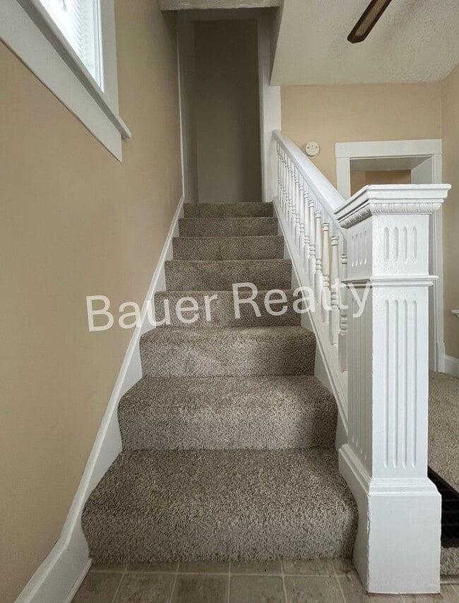 Building Photo - Affordable three bedroom home!