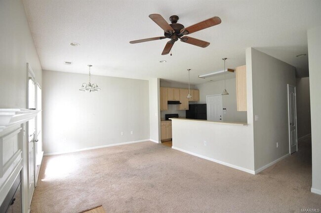 Building Photo - 44 Pine Meadows Cir